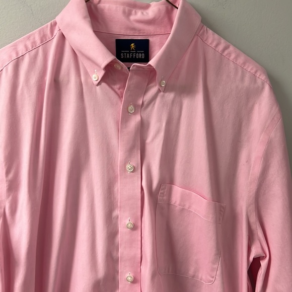 Men's Button Down Pink Dress Shirt - Picture 3 of 5